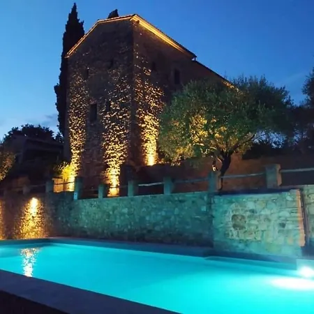 Nel Castello Del Cardaneto
