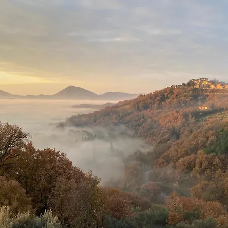 Lägenhet Nel Castello Del Cardaneto *