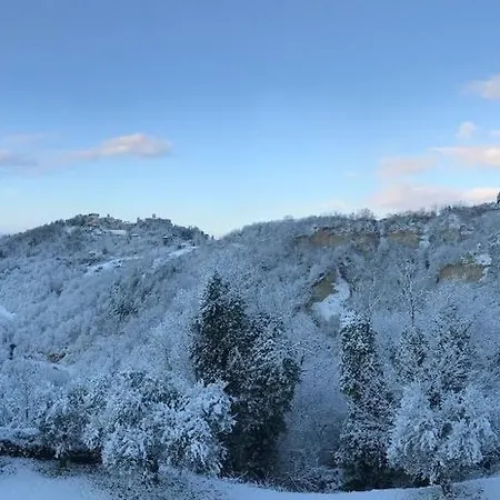 Nel Castello Del Cardaneto *