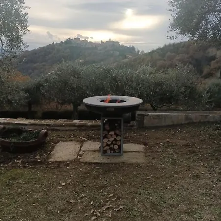 شقة Nel Castello Del Cardaneto مونتوني